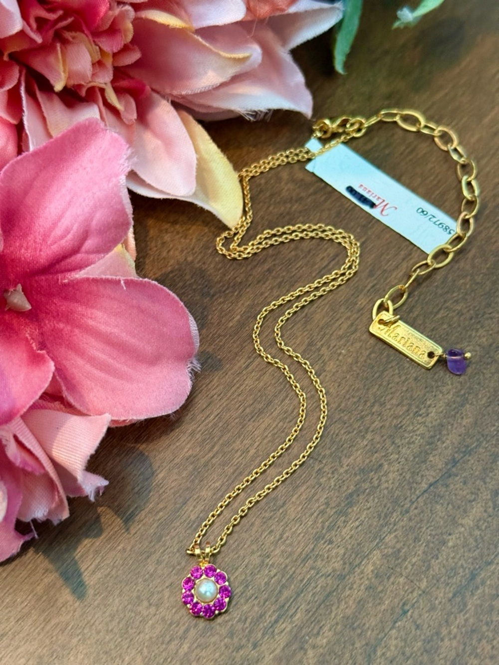 Lovely Mariana Pendant Necklace